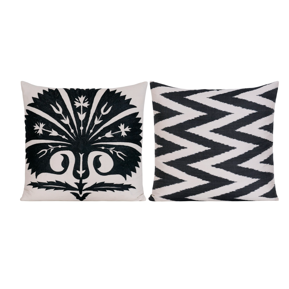 Yastik Black & White