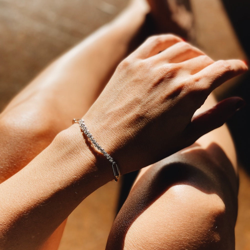 Ascending Diamonds on Chain Bracelet